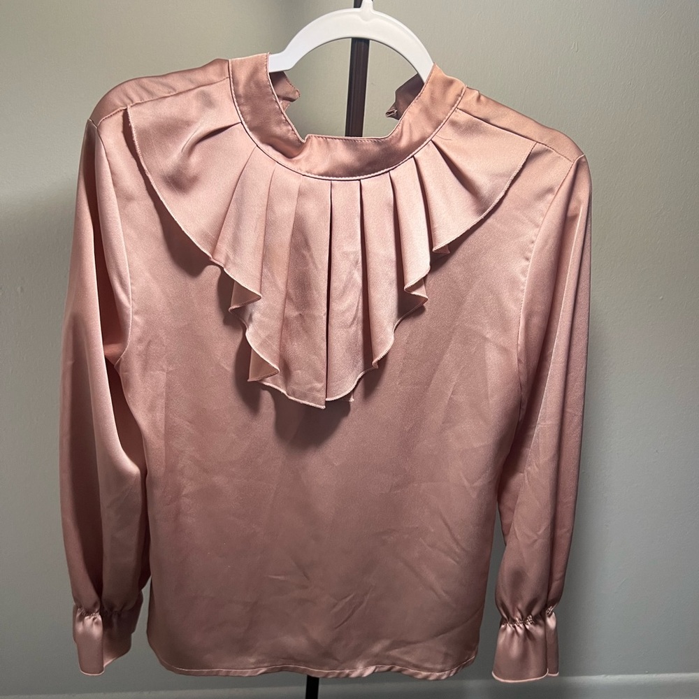 Elegance in Light Pink 🌸